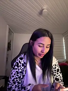 Anily Lovely online show from April 2026 11:00:01 PM