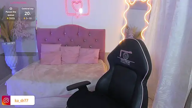 kendra tay online show from February 2026 03:52:01 AM