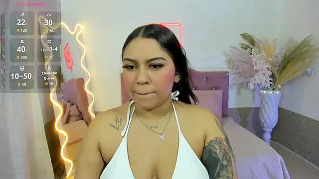 kendra tay online show from December 2025 03:17:01 AM