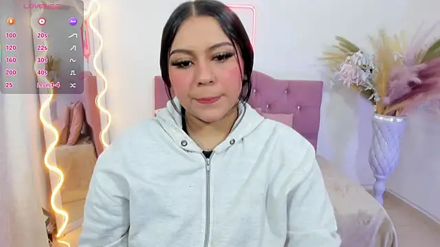 kendra tay online show from November 2025 03:06:02 AM