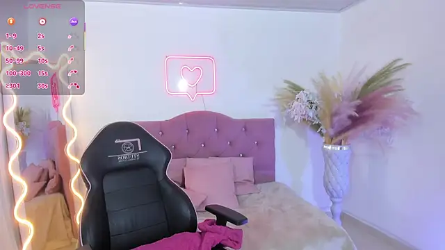 kendra tay online show from November 2025 03:18:01 AM