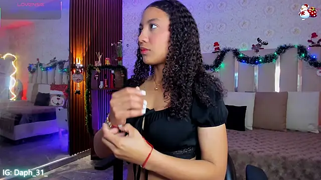 Daphnne tay online show from January 2026 03:24:01 AM