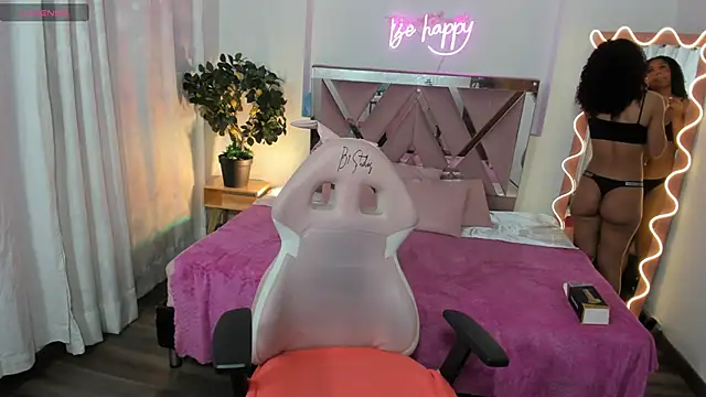 Daphnne tay online show from March 2025 03:15:01 AM
