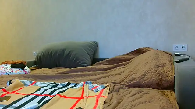 Brionia online show from November 2025 07:53:01 AM