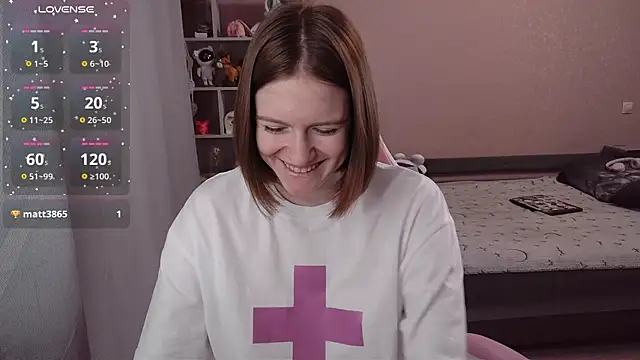 Snapshot of CassieJuice69 chatting on November 2025 04:33:01 PM CassieJuice69 online show from November 2025 04:33:01 PM