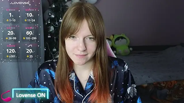 Snapshot of CassieJuice69 chatting on February 2025 05:50:01 PM CassieJuice69 online show from February 2025 05:50:01 PM