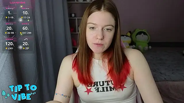 Snapshot of CassieJuice69 chatting on December 2024 05:48:02 PM CassieJuice69 online show from December 2024 05:48:02 PM