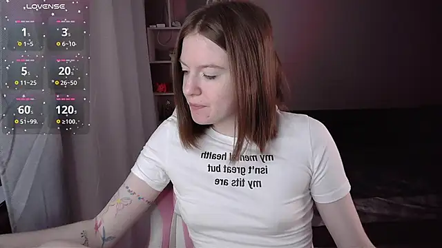 Snapshot of CassieJuice69 chatting on February 2026 04:09:02 AM CassieJuice69 online show from February 2026 04:09:02 AM