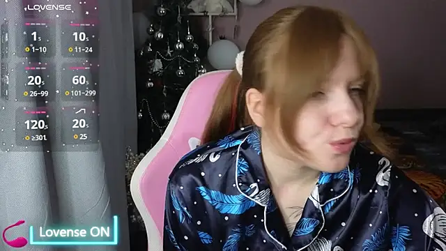 Snapshot of CassieJuice69 chatting on January 2025 06:56:02 PM CassieJuice69 online show from January 2025 06:56:02 PM