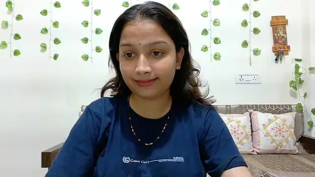 Aleena Rai online show from October 2025 06:49:01 PM