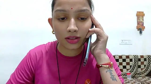 Aleena Rai online show from October 2025 06:20:02 PM