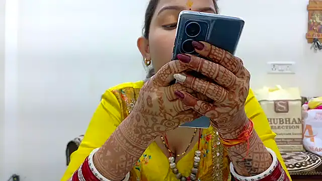 Aleena Rai online show from October 2025 07:15:01 PM