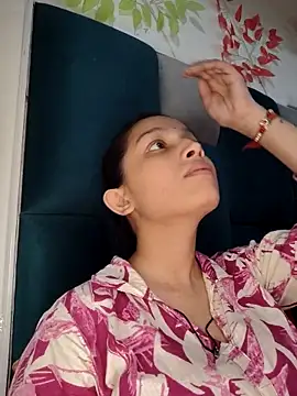 Aleena Rai online show from September 2025 06:08:01 PM