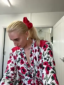 Snapshot of Barbie_26 chatting on December 2024 09:59:01 AM Barbie 26 online show from December 2024 09:59:01 AM