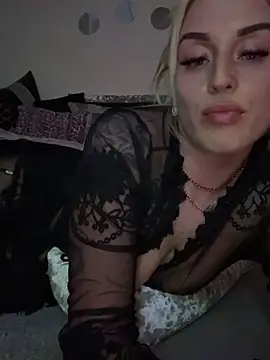 Snapshot of Barbie_26 chatting on January 2025 09:52:02 PM Barbie 26 online show from January 2025 09:52:02 PM