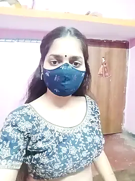 Snapshot of Cute-Simmi chatting on January 2025 10:49:01 AM Cute-Simmi online show from January 2025 10:49:01 AM