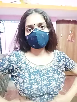 Snapshot of Cute-Simmi chatting on January 2025 02:33:02 PM Cute-Simmi online show from January 2025 02:33:02 PM