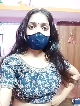 Snapshot of Cute-Simmi chatting on January 2025 03:40:02 PM Cute-Simmi online show from January 2025 03:40:02 PM