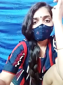 Snapshot of Cute-Simmi chatting on January 2025 06:41:02 PM Cute-Simmi online show from January 2025 06:41:02 PM