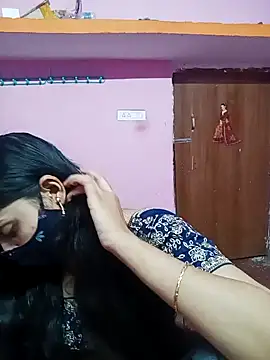 Snapshot of Cute-Simmi chatting on December 2024 09:10:01 AM Cute-Simmi online show from December 2024 09:10:01 AM