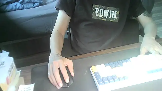 Ryan67533 online show from November 2025 04:41:01 AM