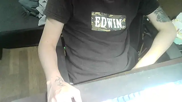 Ryan67533 online show from October 2025 04:30:02 PM