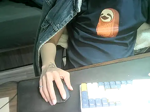 Ryan67533 online show from November 2025 11:58:02 AM