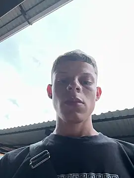 Daddyrich 632 online show from April 2026 10:11:01 PM