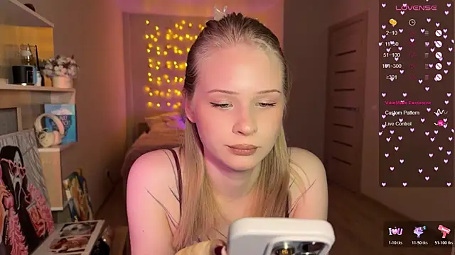 lisa barbie online show from December 2025 08:36:02 PM