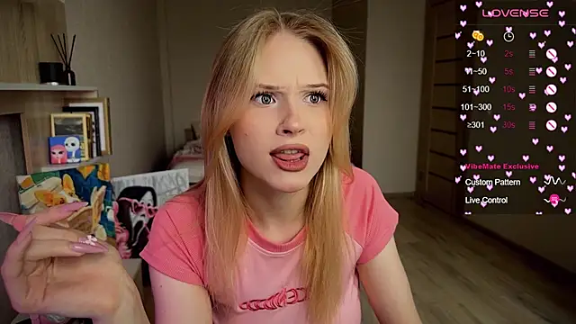 lisa barbie online show from October 2025 06:59:02 AM