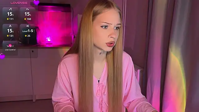 lisa barbie online show from March 2026 07:32:02 PM