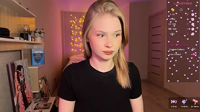 lisa barbie online show from December 2025 04:52:02 PM