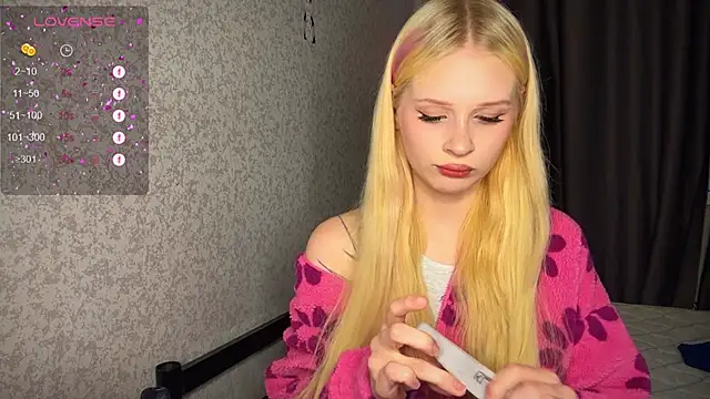 lisa barbie online show from December 2024 10:32:02 AM