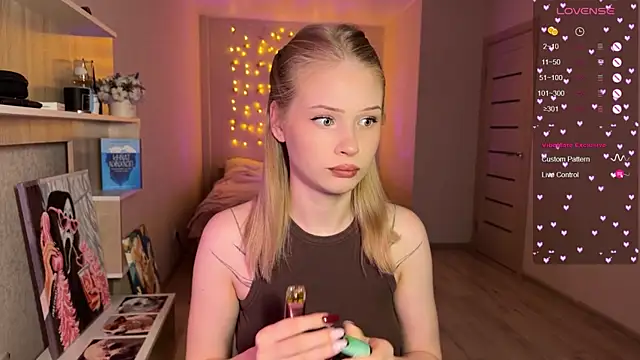 lisa barbie online show from December 2025 11:13:01 AM