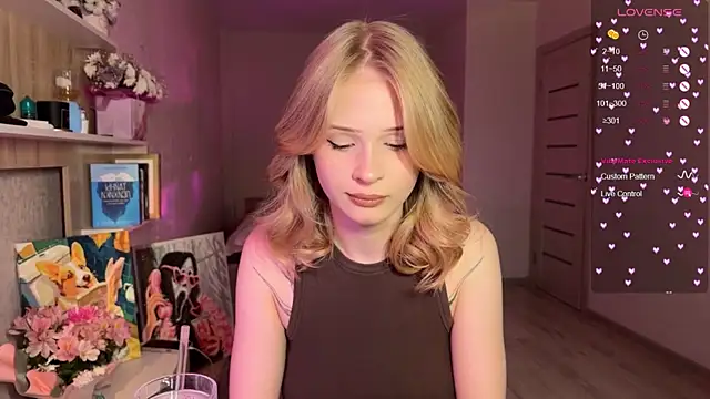 lisa barbie online show from November 2025 11:11:02 AM