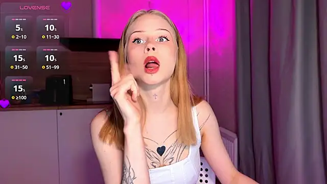 lisa barbie online show from April 2026 06:14:02 PM