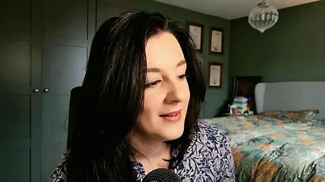 flatwhite0 online show from February 2026 10:06:02 AM