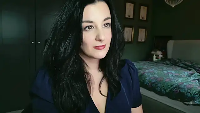 flatwhite0 online show from December 2025 12:09:02 PM