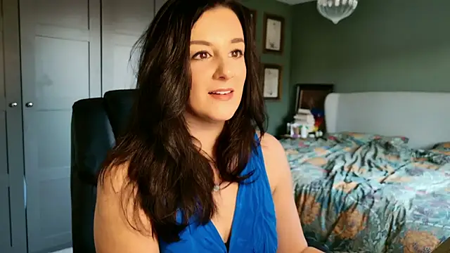 flatwhite0 online show from February 2026 10:04:02 AM