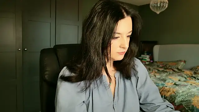 flatwhite0 online show from February 2026 10:42:02 AM