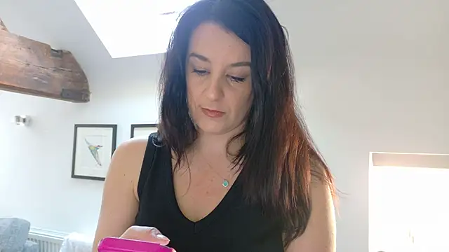 flatwhite0 online show from April 2026 08:49:01 AM