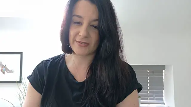 flatwhite0 online show from April 2026 10:44:02 AM