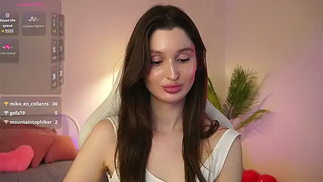 Snapshot of tender_babyy chatting on March 2025 02:01:02 PM tender babyy online show from March 2025 02:01:02 PM