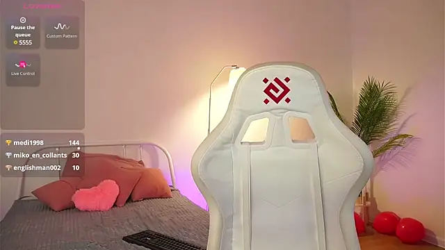 Snapshot of tender_babyy chatting on March 2025 05:08:02 PM tender babyy online show from March 2025 05:08:02 PM