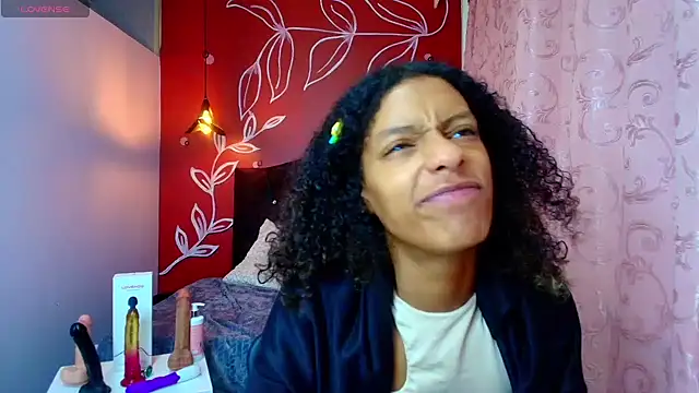 Zia Green online show from March 2025 12:06:02 PM