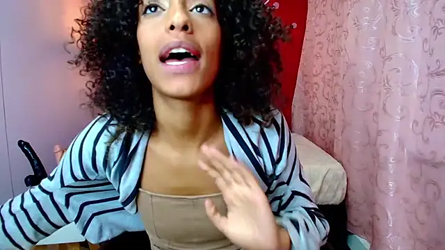 Zia Green online show from February 2025 12:05:02 PM