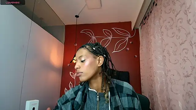 Zia Green online show from February 2025 12:08:01 PM