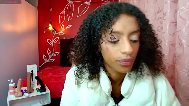 Zia Green online show from March 2025 12:06:02 PM