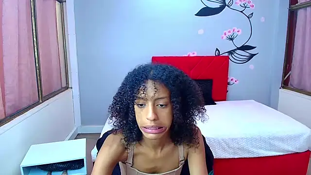 Zia Green online show from March 2025 07:39:01 PM