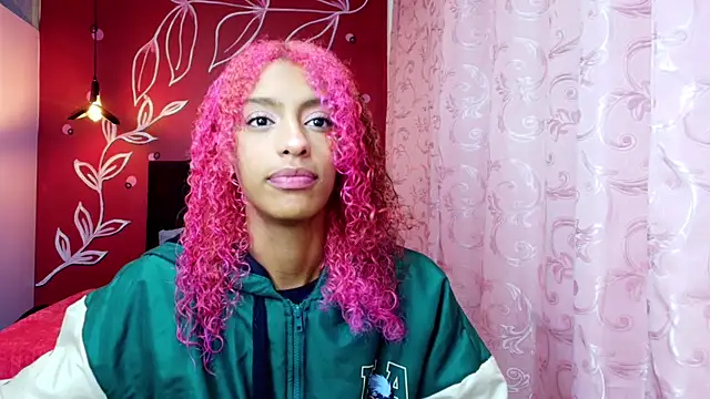 Zia Green online show from March 2025 12:06:02 PM